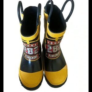 Western Chief Kids' FDUSA Firechief Rain Boot Size 6
